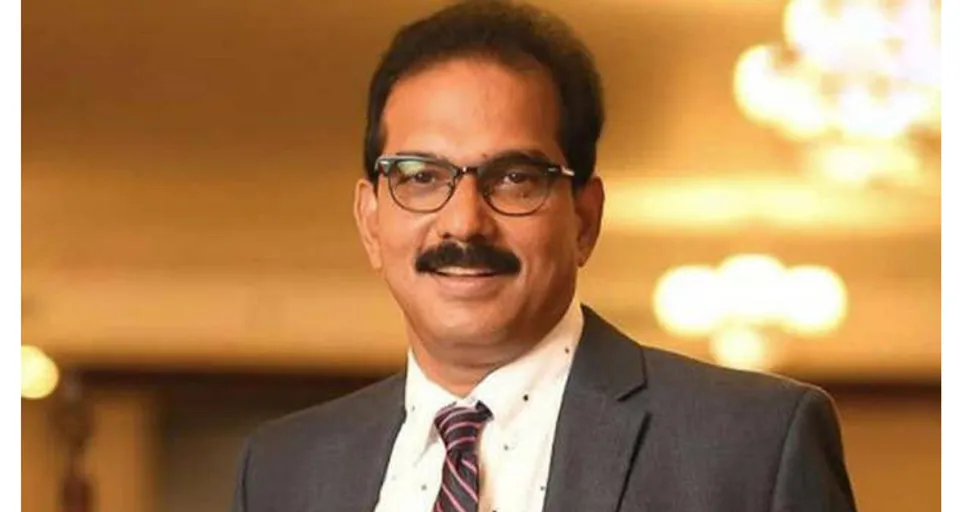 എം.എ യൂസഫലിയുടെ ക്ഷമ കിറ്റക്സ് സാബു കാണിക്കുമോ ?  ഈ മണ്ണിലേയ്ക്ക് അവര്‍ കൊണ്ടുവരുന്ന വിദേശനാണ്യം നിലച്ചാല്‍ ഉണ്ടാകുന്ന അരാജകത്വത്തേക്കുറിച്ച് രാഷ്ട്രീയ നേതൃത്വത്തിന് ആശങ്കയേ ഇല്ല ! ഒരു പ്രത്യേക വിമാനം അയച്ച് കിറ്റക്സ് ടീമിനെ അവിടെ കൊണ്ടുപോയി തിരികെയെത്തിക്കാന്‍ തെലുങ്കാന സര്‍ക്കാര്‍ കാണിച്ച മര്യാദ നമ്മുടെ ആളുകള്‍ ഇനി എന്നാണ് പഠിക്കുക ? - ലേഖനം