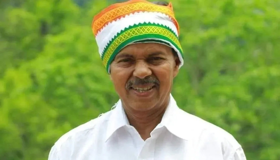 മൃതദേഹം കൊച്ചി രവിപുരം ശ്മശാനത്തിൽ ദഹിപ്പിക്കണം, ചിതാഭസ്മത്തിൽ ഒരു ഭാഗം ഉപ്പുതോട് പള്ളിയിൽ അമ്മയുടെ കല്ലറയിൽ നിക്ഷേപിക്കണം, അന്ത്യോപചാര സമയത്ത് വയലാറിന്റെ ചന്ദ്ര കളഭം ചാർത്തിയുറങ്ങും തീരം എന്ന പാട്ട് കേൾപ്പിക്കണം, മൃതദേഹത്തിൽ റീത്ത് വേണ്ട; ഇത്‌ പി ടി എഴുതിവച്ച അന്ത്യാഭിലാഷം, മടങ്ങുമ്പോഴും പി.ടി വേറിട്ടു തന്നെ !