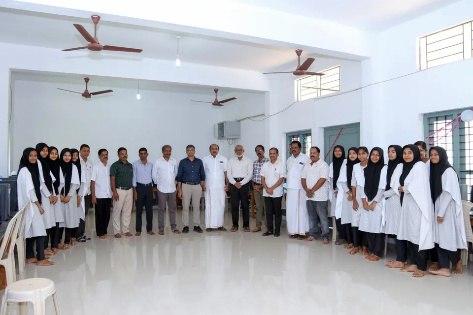 ചേന്ദമംഗല്ലൂർ ഹയർ സെക്കൻഡറി സ്കൂൾ: നവീകരിച്ച കമ്പ്യൂട്ടർ ലാബ് ഉദ്ഘാടനം ചെയ്തു