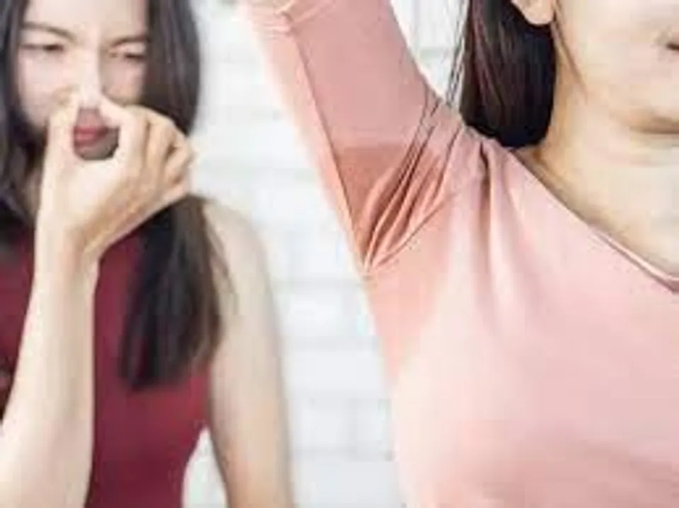 വിയര്‍പ്പിന് ദുര്‍ഗന്ധമുണ്ടാക്കുന്ന ഭക്ഷണങ്ങൾ എന്തൊക്കെയാണെന്ന് നോക്കാം..