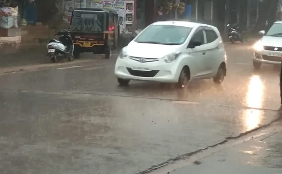 പൊതുമരാമത്ത് വകുപ്പ് നിർദേശം ജലസേചന വകുപ്പ് നടപ്പാക്കിയില്ല? ഉഴവൂരിൽ റോഡ് കുത്തിപൊളിക്കാൻ അനുമതി നൽകുന്നവർക്ക് എതിരെ ജാമ്യമില്ലാ കേസ് എടുക്കണമെന്ന് പൊതുജനം