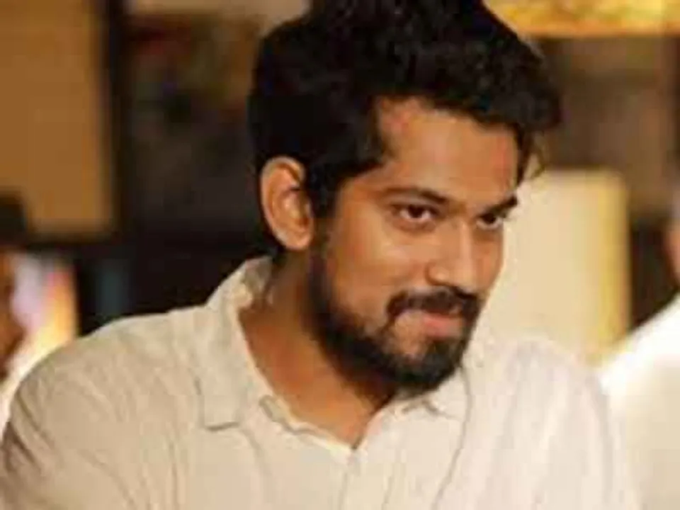 "എനിക്കറിയായിരുന്നു ഈ വിളി എന്നെങ്കിലും വരുമെന്ന്" - സമൂഹ മാധ്യമങ്ങളിൽ തരംഗമായി 'മറുവശം' പ്രമോ വീഡിയോ