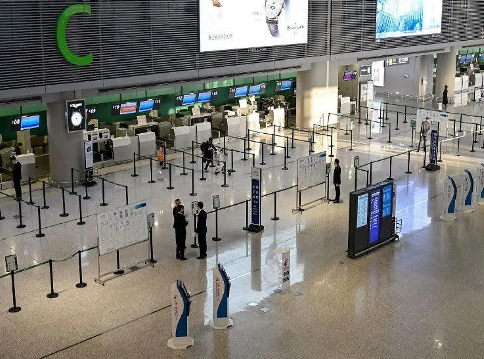 ലോകത്തെ ഏറ്റവും തിരക്കേറിയ വിമാനത്താവളങ്ങളിൽ ഒന്നായ ഷാങ്‌ഹായ്‌ എയര്‍പോര്‍ട്ടിന്‍റെ അവസ്ഥ !