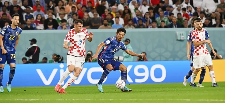 ക്വാ‌ർട്ടർ കളിക്കാൻ ഭാഗ്യമില്ലാതെ ജപ്പാൻ; ഏഷ്യൻ പ്രതീക്ഷയെ തല്ലിക്കെടുത്തി ക്രൊയേഷ്യ, മൂന്ന് കിക്കുകൾ തടുത്തിട്ട ക്രൊയേഷ്യൻ ഗോളി ലിവാകോവിച്ച് സൂപ്പർ ഹീറോ, കഴിഞ്ഞ തവണത്തെ റണ്ണ‌ർ അപ്പുകളെ വിറപ്പിച്ചെന്ന് സമാധാനിച്ച് ജപ്പാൻ. ഷൂട്ടൗട്ടിൽ പിഴച്ചുപോയ ജപ്പാൻ കരയുന്നു !