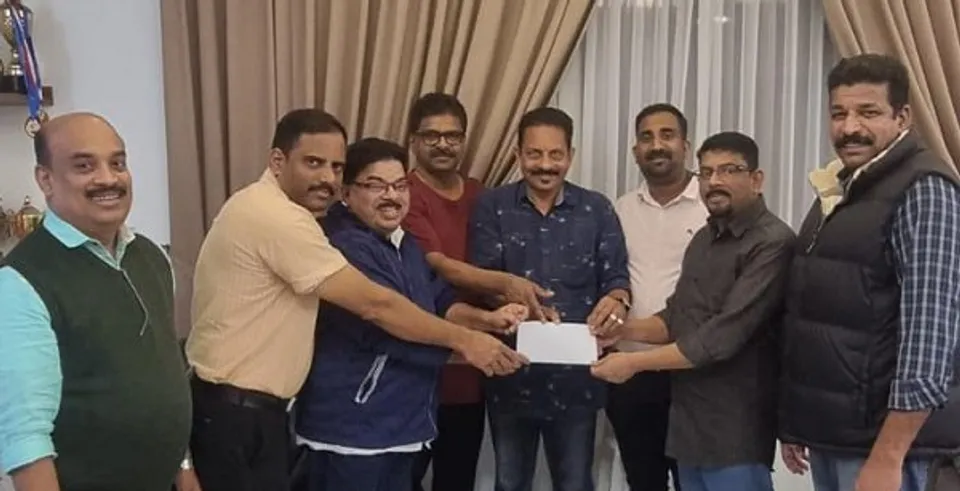 കേരള ഗാലക്സി വേൾഡ് ഗ്രൂപ്പ് സമാഹരിച്ച ചികിത്സാ സഹായ തുക കൈമാറി