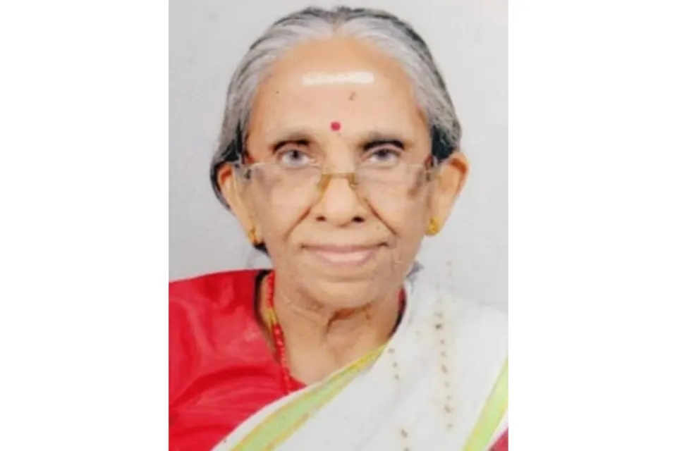 കോട്ടയം പാക്കിൽ സരസ്വതി വിലാസത്തിൽ പരേതനായ ശങ്കര വാര്യരുടെ ഭാര്യ വി എം ഇന്ദിരക്കുട്ടി അമ്മ ഡൽഹിയിൽ നിര്യാതയായി