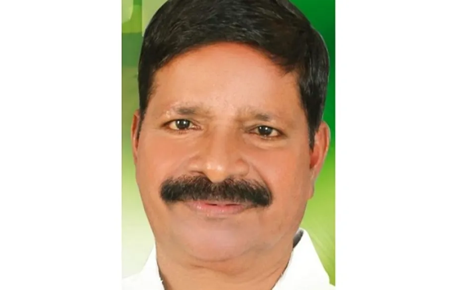 ബൈക്കില്‍ കെഎസ്ആര്‍ടിസി ബസിടിച്ചു; ചവറ ഗ്രാമപഞ്ചായത്തും പ്രസിഡന്റും, ആര്‍എസ്പി നേതാവുമായ എസ്. തുളസീധരന്‍ പിള്ളയ്ക്ക് ദാരുണാന്ത്യം