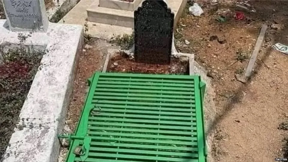 സ്ത്രീയുടെ കബറിടത്തിനു മുകളിൽ പച്ചനിറത്തിലുളള ഇരുമ്പു ഗ്രിൽ ! ഈ പാക് 'കഥ' വ്യാജവാര്‍ത്തയോ ?