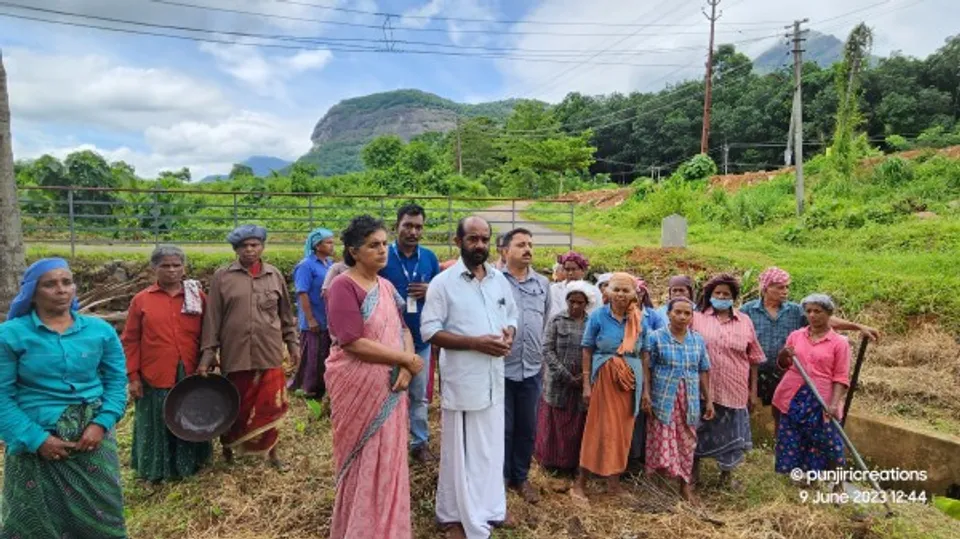 മഹാത്മാഗാന്ധി ദേശീയ ഗ്രാമീണ തൊഴിലുറപ്പു പദ്ധതിയിൽ കരിമ്പ ഗ്രാമ പഞ്ചായത്തിന് മണ്ണാർക്കാട് ബ്ലോക്കിൽ ഒന്നാം സ്ഥാനം