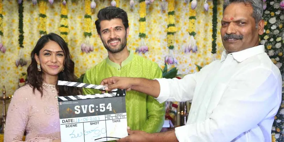 വിജയ് ദേവരകൊണ്ടക്കൊപ്പം ഗീത ഗോവിന്ദം കോംബോ വീണ്ടും; 'വിഡി13 / എസ്‌വിസി54'ൻ്റെ പൂജയും ഔദ്യോഗികമായ ലോഞ്ചും നടന്നു; എസ്‌വിസി ക്രിയേഷൻസിന്റെ ബാനറിൽ ദിൽ രാജു, സിരീഷ് എന്നിവരാണ് ചിത്രം നിർമ്മിക്കുന്നത്