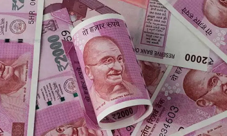 രേഖകളില്ലാതെ കേരളത്തിലേക്ക് കടത്താന്‍ ശ്രമിച്ച പത്തുകോടി രൂപ പിടികൂടി