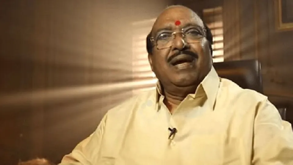 എസ്എൻഡിപി യുടെ കീഴിലുള്ള  ക്ഷേത്രങ്ങൾ നാളെ മുതൽ തുറക്കും:  കേന്ദ്ര-സംസ്ഥാന സർക്കാരുകളുടെ നിർദേശങ്ങൾ പാലിച്ച് ആകും തീർത്ഥാടകർക്ക് പ്രവേശനം അനുവദിക്കുകയെന്ന് വെള്ളാപ്പള്ളി നടേശന്‍