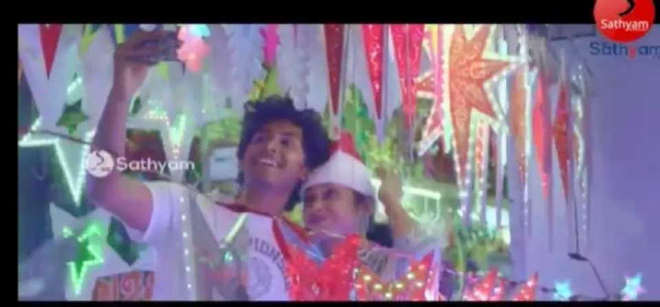 യൂടൂബില്‍ തരംഗമായി 'ഡിസംബര്‍' ക്രിസ്മസ് ഗാനം