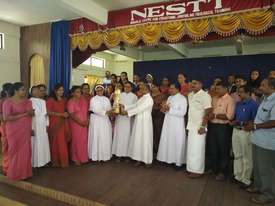 കോതമംഗലം രൂപതയിലെ ഈ വര്‍ഷത്തെ മികച്ച സ്‌കൂളായി തൊടുപുഴ സെന്‍റ്‌ സെബാസ്റ്റ്യന്‍സ്‌ ഹൈസ്‌കൂള്‍ തെരഞ്ഞെടുക്കപ്പെട്ടു