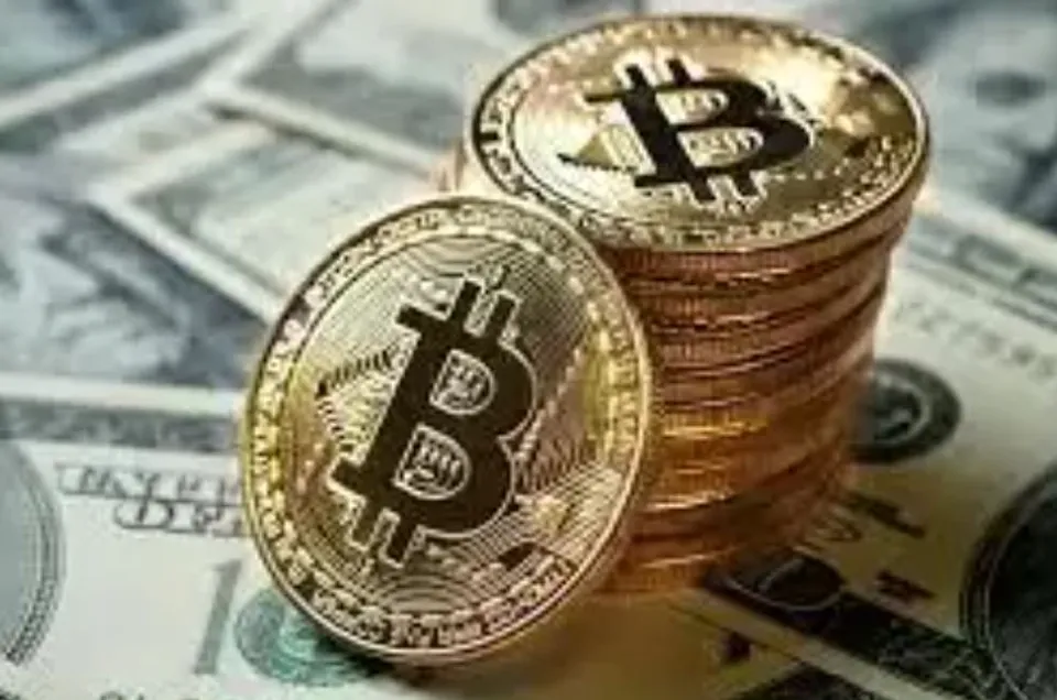 ബിറ്റ്‌കോയിനടക്കം ക്രിപ്‌റ്റോ കറന്‍സികളുടെ നിക്ഷേപം സുരക്ഷിതമല്ലെന്ന് മുന്നറിയിപ്പ് !  ലോകത്തിലെ അടുത്ത സാമ്പത്തിക തകര്‍ച്ച ക്രിപ്‌റ്റോ കറന്‍സികളോ  ? മുന്നറിയിപ്പുമായി സാമ്പത്തിക വിദഗ്ദര്‍. ക്രിപ്‌റ്റോ കറന്‍സികളുടെ മൂല്യം പൂജ്യത്തിലേക്കുപോലും താഴാമെന്ന് ബാങ്ക് ഓഫ് ഇംഗ്ലണ്ട് ഡപ്യൂട്ടി ഗവര്‍ണര്‍ സര്‍ ജോണ്‍ കുണ്‍ലിഫ് !