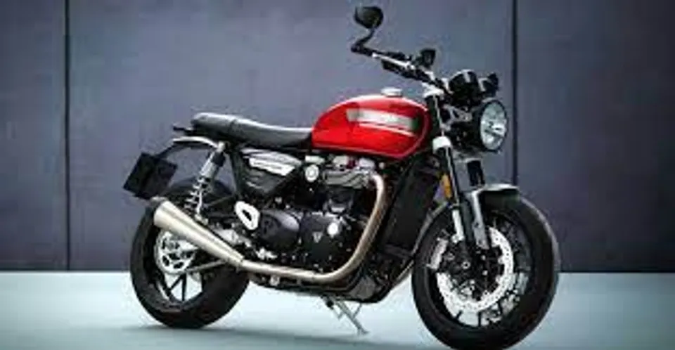ബജാജ് ഓട്ടോയും ട്രയംഫ് മോട്ടോർസൈക്കിളും പങ്കാളിത്തത്തിൽ ഇടത്തരം മോട്ടോർസൈക്കിളുകൾ വികസിപ്പിക്കുന്നു; ടൂറിംഗ് ആക്‌സസറികളുമായി വരാനിരിക്കുന്ന ബൈക്കിന്‍റെ പ്രത്യേകതകൾ നോക്കാം..