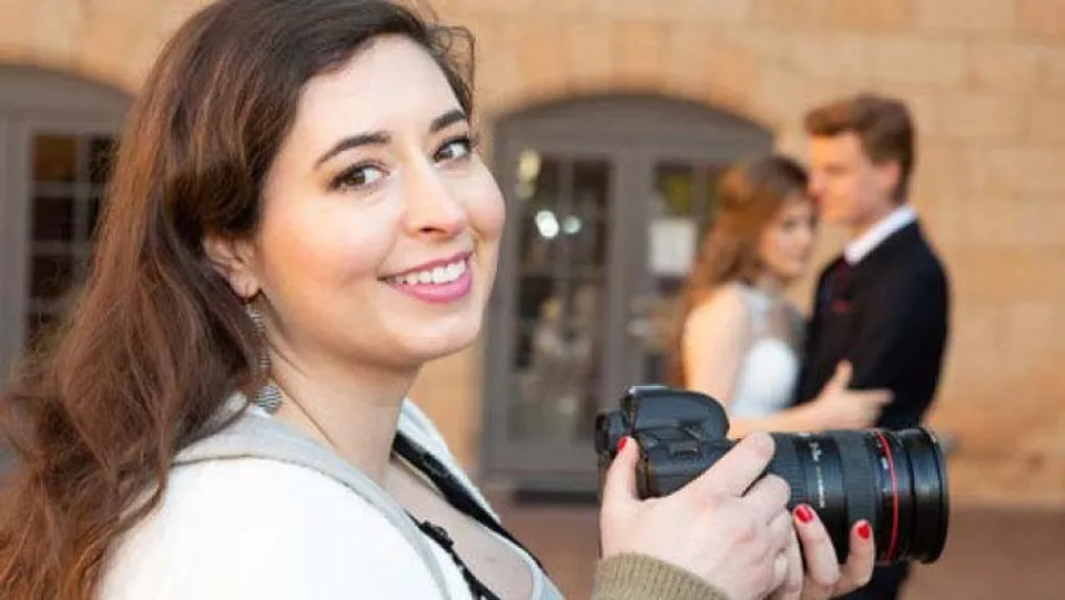 ക്രിസ്ത്യൻ ഫോട്ടോഗ്രാഫറെ സ്വവർഗ്ഗ വിവാഹ ഫോട്ടോ എടുക്കുന്നതിന് നിർബന്ധിക്കാനാവില്ലെന്ന് കോടതി