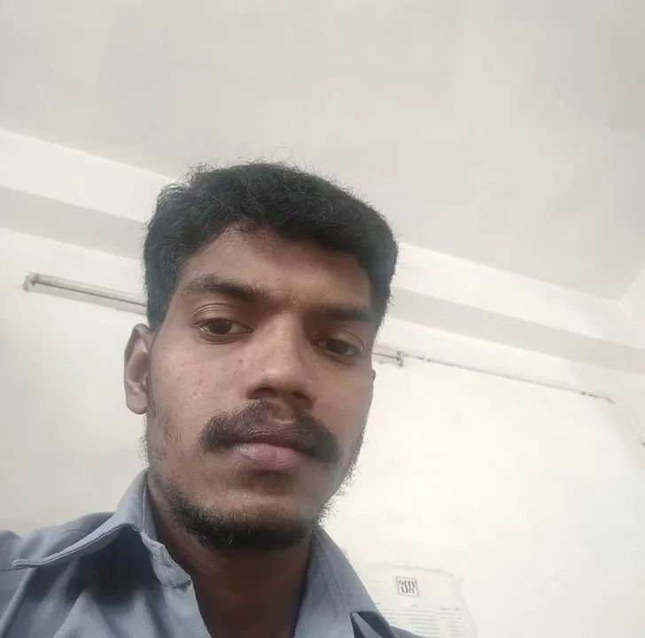 തെലങ്കാനയില്‍ നിന്ന് നാട്ടിലേക്ക് വന്ന സ്വര്‍ണക്കട ജീവനക്കാരനെ കാണാതായതായി പരാതി; പോലീസ് നടപടിയെടുക്കുന്നില്ലെന്ന് ആരോപിച്ച് മാതാപിതാക്കൾ