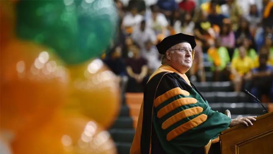 യുറ്റി ഡാലസ് ഇന്‍റര്‍ നാഷണല്‍ വിദ്യാര്‍ഥികള്‍ ക്ലാസ്സില്‍ ഹാജരാകുന്നില്ലെങ്കില്‍ രാജ്യം വിടണം