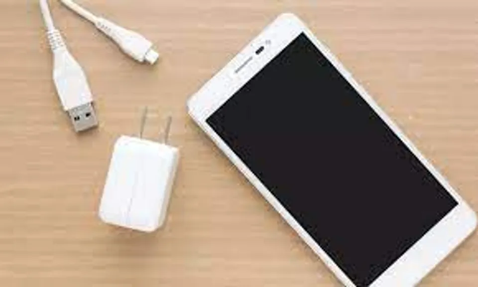 ഐഫോണിൽ സൗജന്യമായി റേഡിയോ എങ്ങനെ കേൾക്കാം?; വിശദമായി അറിയാം