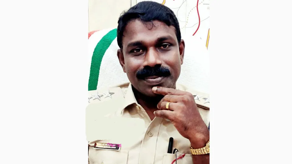 പാലായിൽ കെ.പി. ടോംസൺ, രാമപുരത്ത് ജോയി മാത്യു, കിടങ്ങൂരിൽ കെ. ആർ. ബിജു ഇൻസ്പെക്ടർമാർ