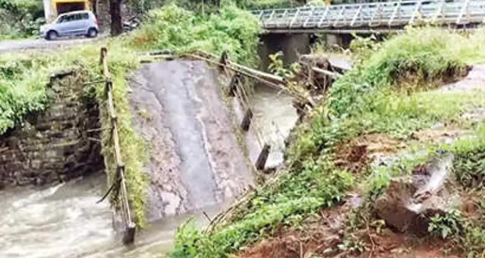 2018 ലെ പ്രളയത്തില്‍ തകര്‍ന്ന നൂറടി പാലം നീക്കാന്‍ നടപടി