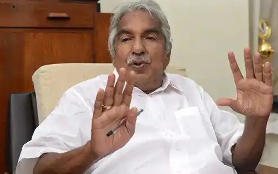 യുക്രെയില്‍ നിന്ന് മടങ്ങാന്‍ വിമാനസൗകര്യം ഏര്‍പ്പെടുത്തണംഃ ഉമ്മന്‍ ചാണ്ടി