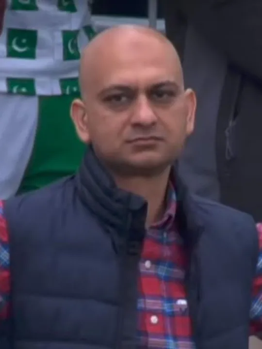 Disappointed fan from Pakistan