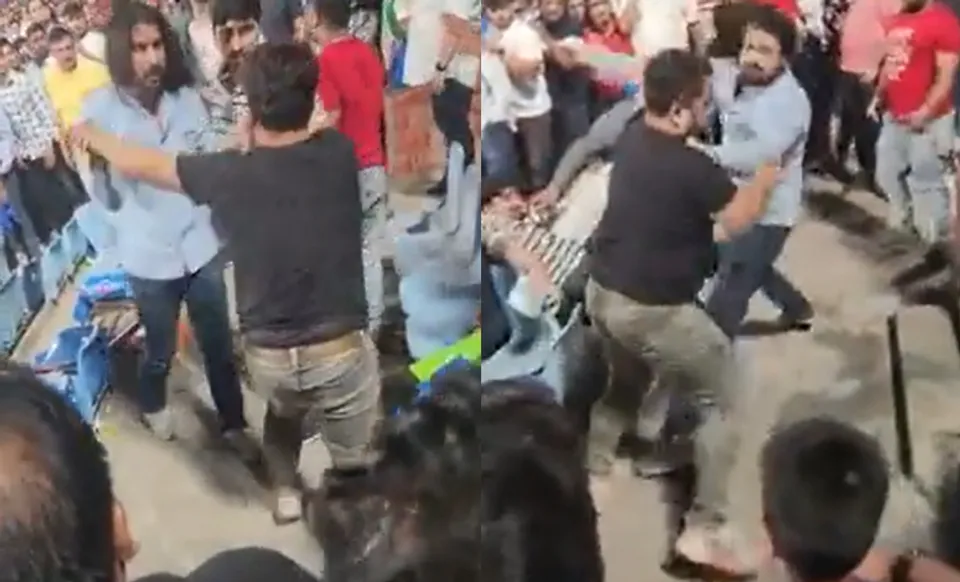 Fans fighting during DC vs SRH clash in IPL 2023
