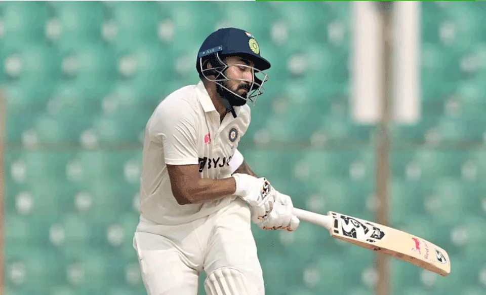 'Huge 1 run improvement' - Fans mock KL Rahul for another miserable knock in the Test series against Bangladesh