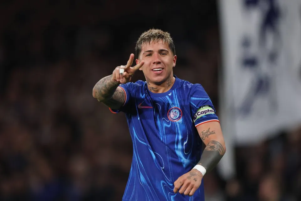 Chelsea Edge Past Spurs in Fractious London Derby