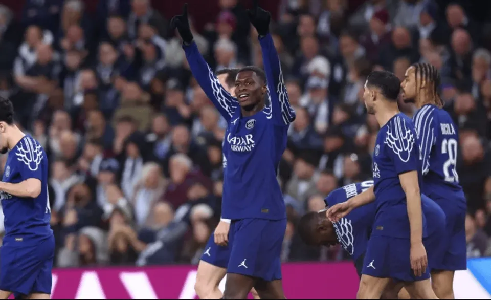 PSG and Barcelona Through to Champions League Semi-Finals Despite Second-Leg Defeats