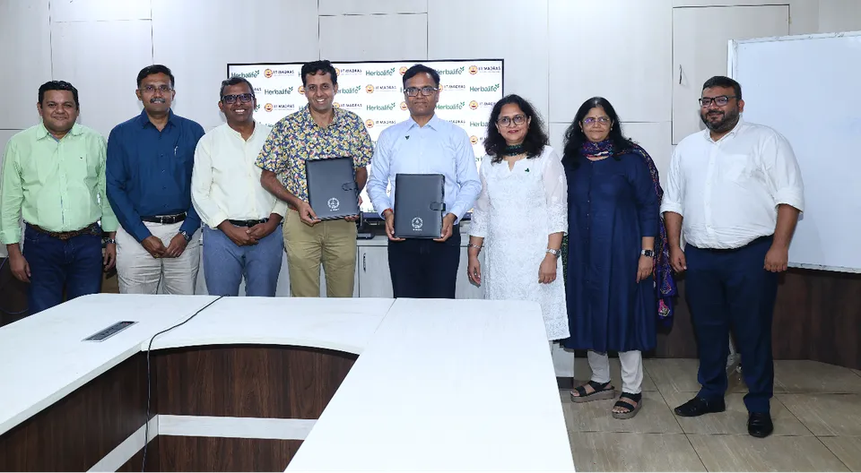 L-R Mr. Kaviraj Nair, Prof Mahalingam, Mr. Uday Prakash, and CSR Team.JPG