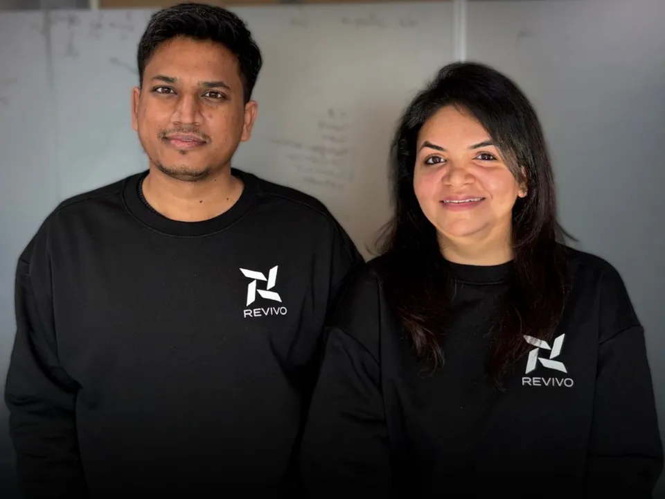L-R Vikas Agarwal- Co-founder, Khushboo Gupta- Co-founder Revivo.jpg