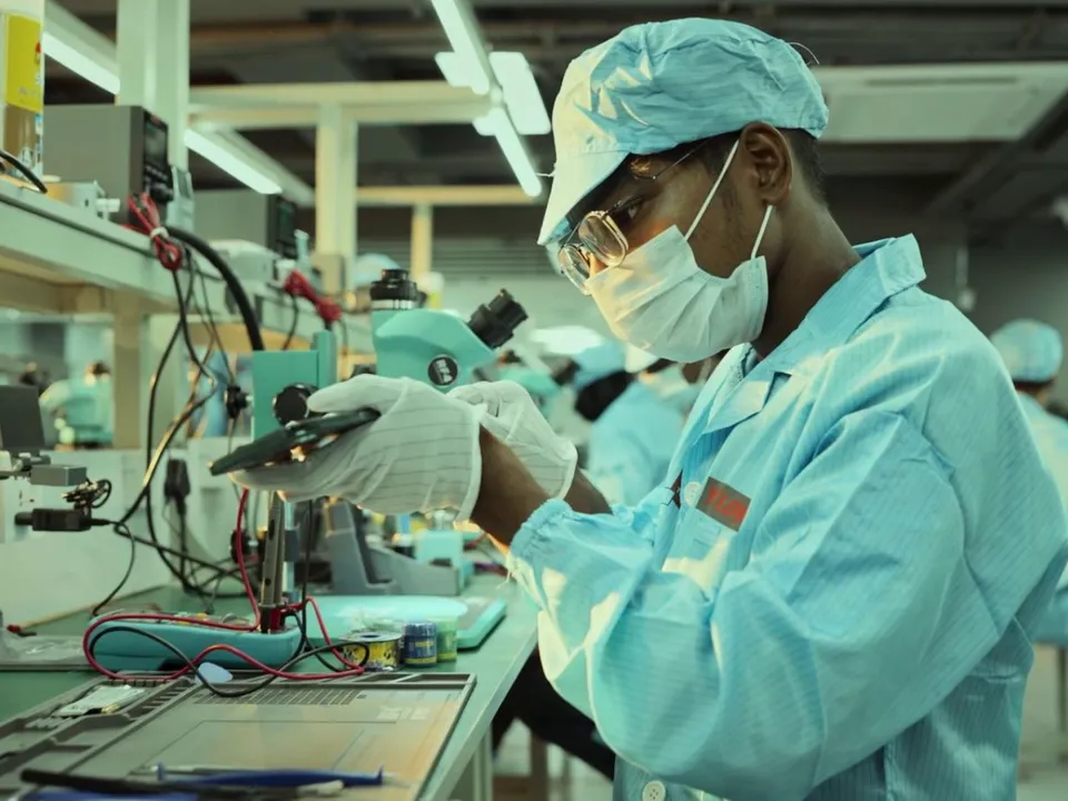 Techflow Opens Smartphone Refurbishment Facility in India