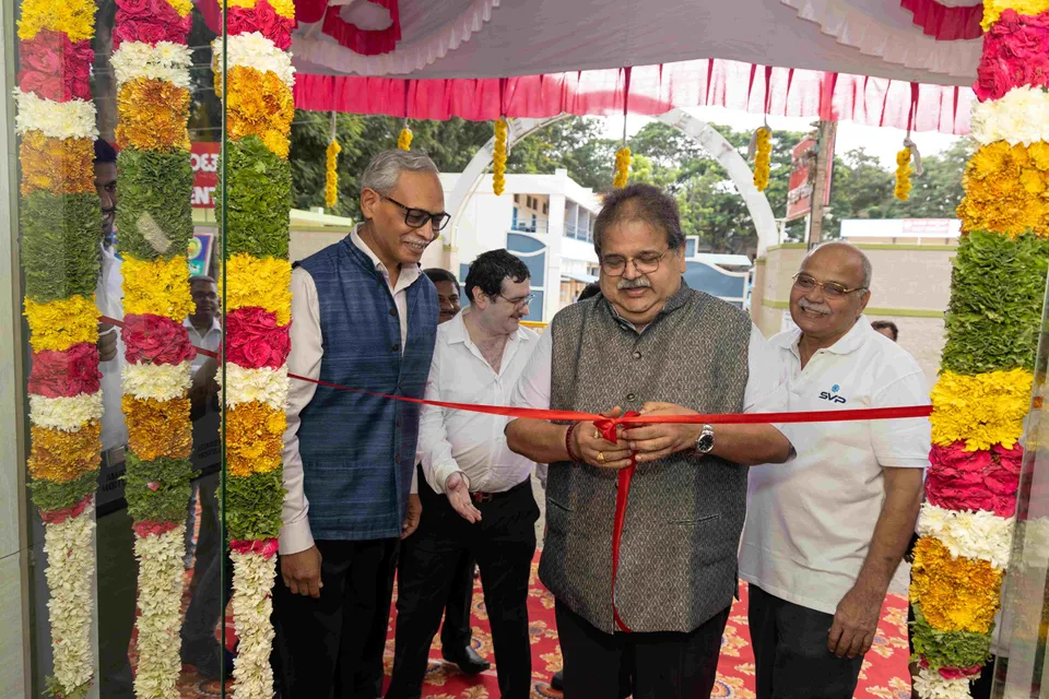 Mr. Pradeep Pai, Managing Director, Hangyo Ice Creams and Mr. Ranjan Jain, Manging Director, Elanpro at the ribbon cutting ceremony