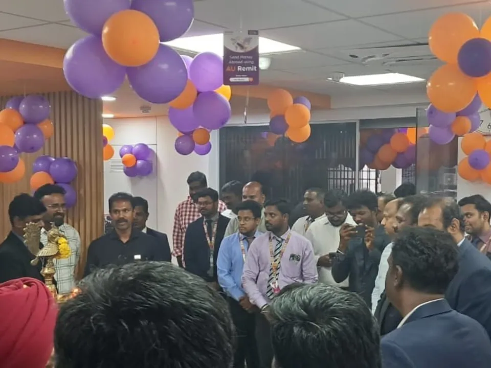 AU Small Finance Bank Expands Services for SMEs and Service Enterprises