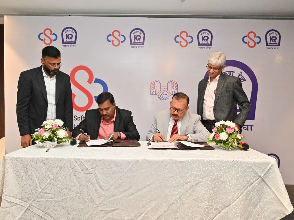 Mr Vinod Babu CEO Blue Cloud Softech Solutions Limited and Mr Santosh Kumar Jha Chairman and Managing Director Konkan Railway Corporation Limited 1