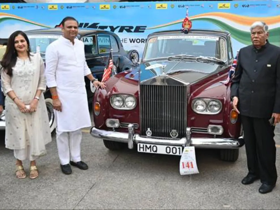 WTC Mumbai Flags Off Vintage Car Fiesta 2026