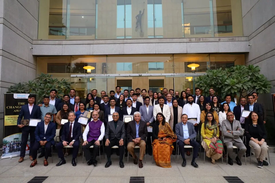 From L to R, starting from fourth-Lt Col Vijay Chadda Mr Rakesh Bharti Mittal, Ms. Mamta Saikia, CEO, and Mr. Akhil Gupta, Ms. Amrita Padda