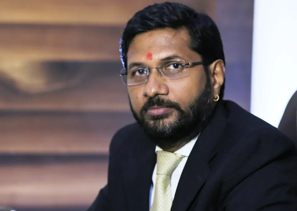 Ramesh Sanghvi, Sanghvi Parrsssva Group