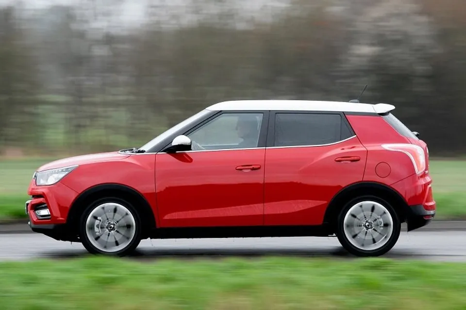 Mahindra XUV 300,