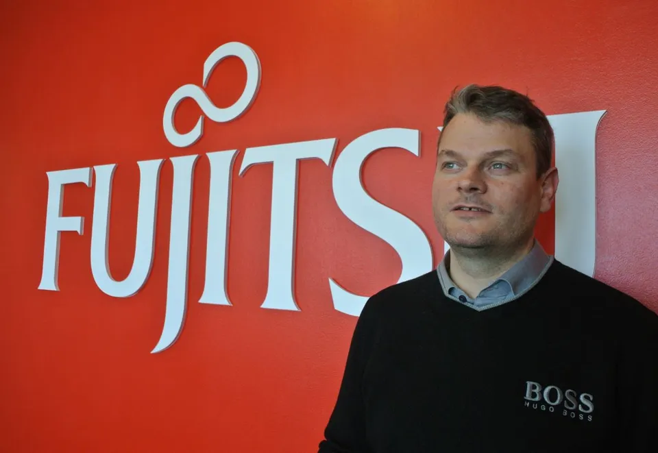 Axel Mery, Fujitsu