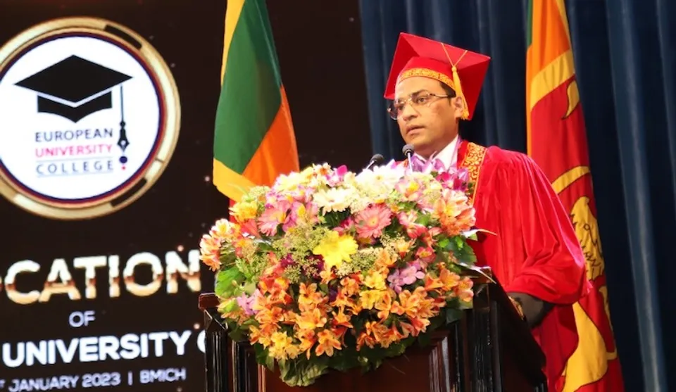 Dr. Shabab Alam thanked the organizers for this honor and said that the honor received by him is the recognition of all his efforts made in this field since the beginning of the First Aid course. 