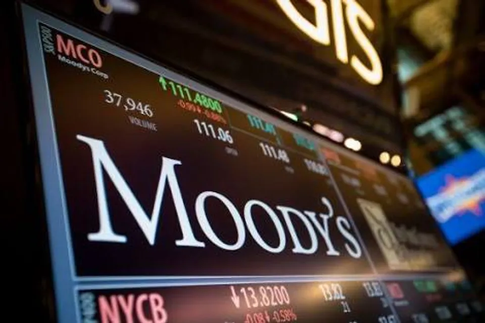 Moody's Survey Finds Petrol Price Fluctuation as the Biggest Risk for Indian Economy