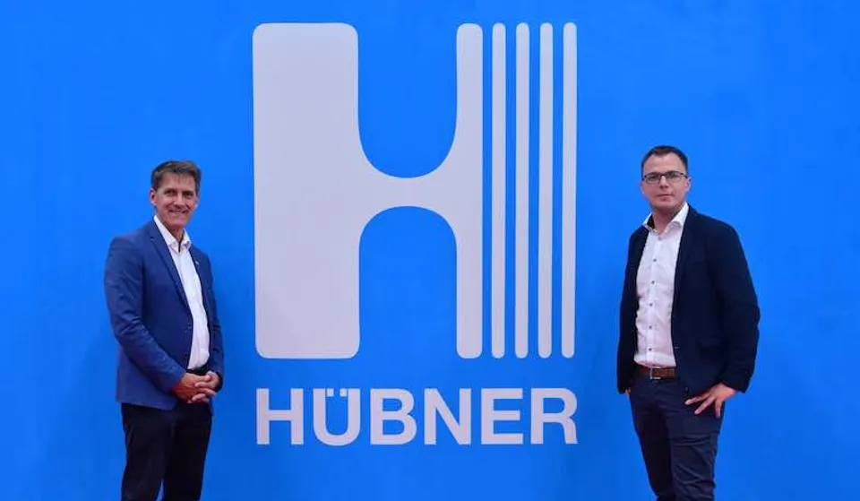 Uwe Sperber (Site Manager of HUBNER India) (Left) and Kai Mentel (Managing Director of the HÜBNER Group) at the inauguration of HUBNER’s new “Namma Factory” in India (Right)