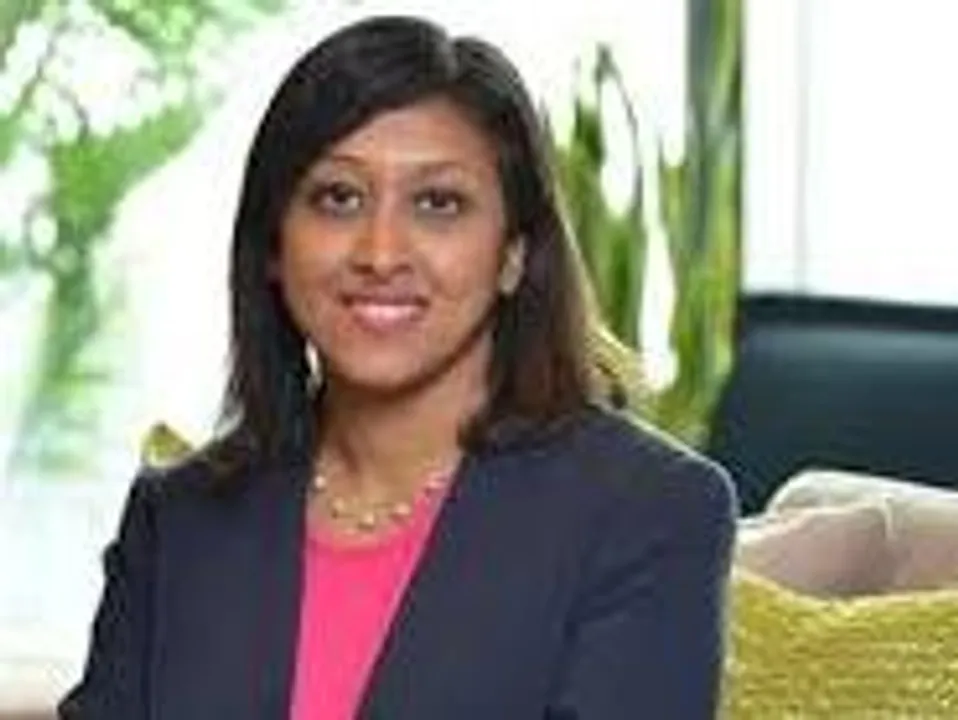 Maya Hari, Retailers Social Media, Brands, Twitter,
