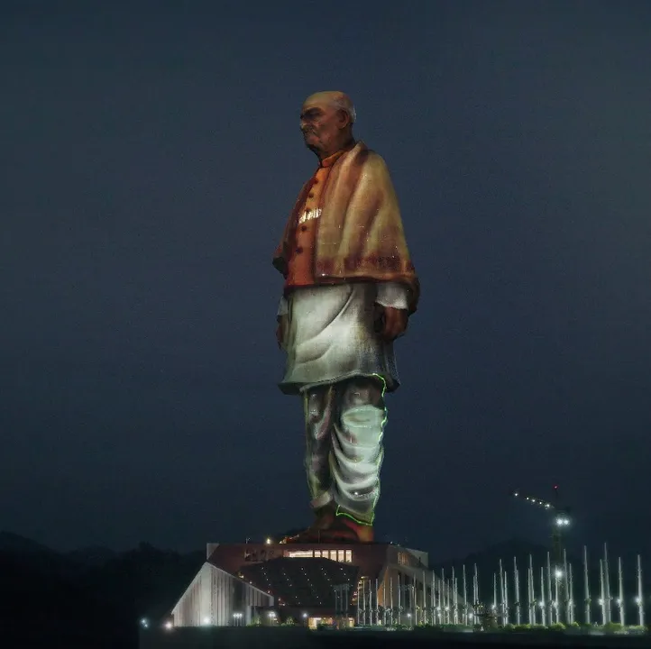 Christie Crimson Laser Projectors Light Up Statue of Unity