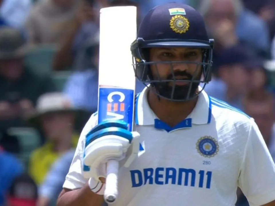 Rohit Sharma dismissed by Pat Cummins