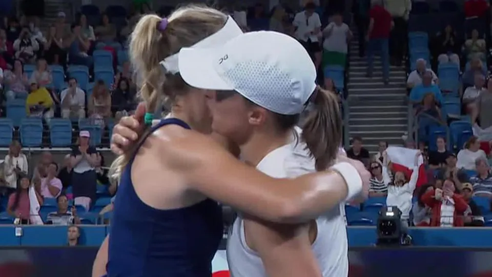 Katie Boulter and Iga Swaitek